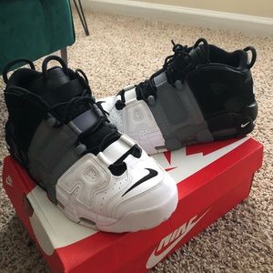 Tri -color Nike uptempo